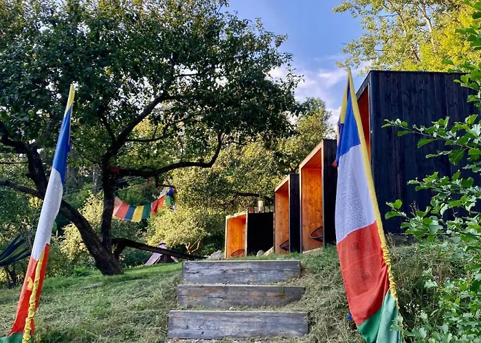 Centra Shambhala 营地 Lucka