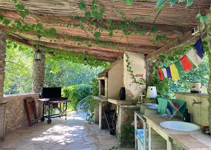 Centra Shambhala Lucka